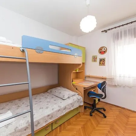 Jana Apartament