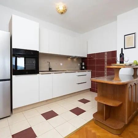 Jana Apartament